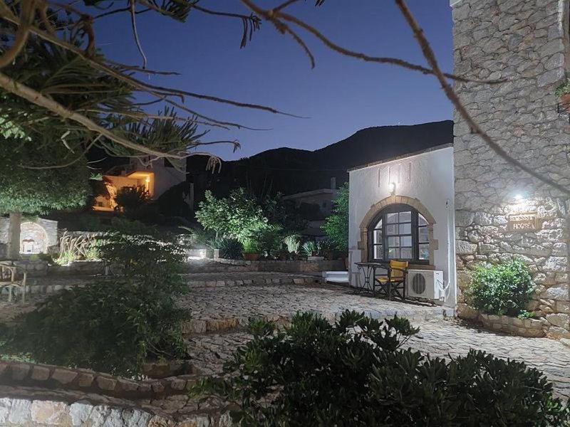 דירות Yefira Belessi'S Mansion מראה חיצוני תמונה