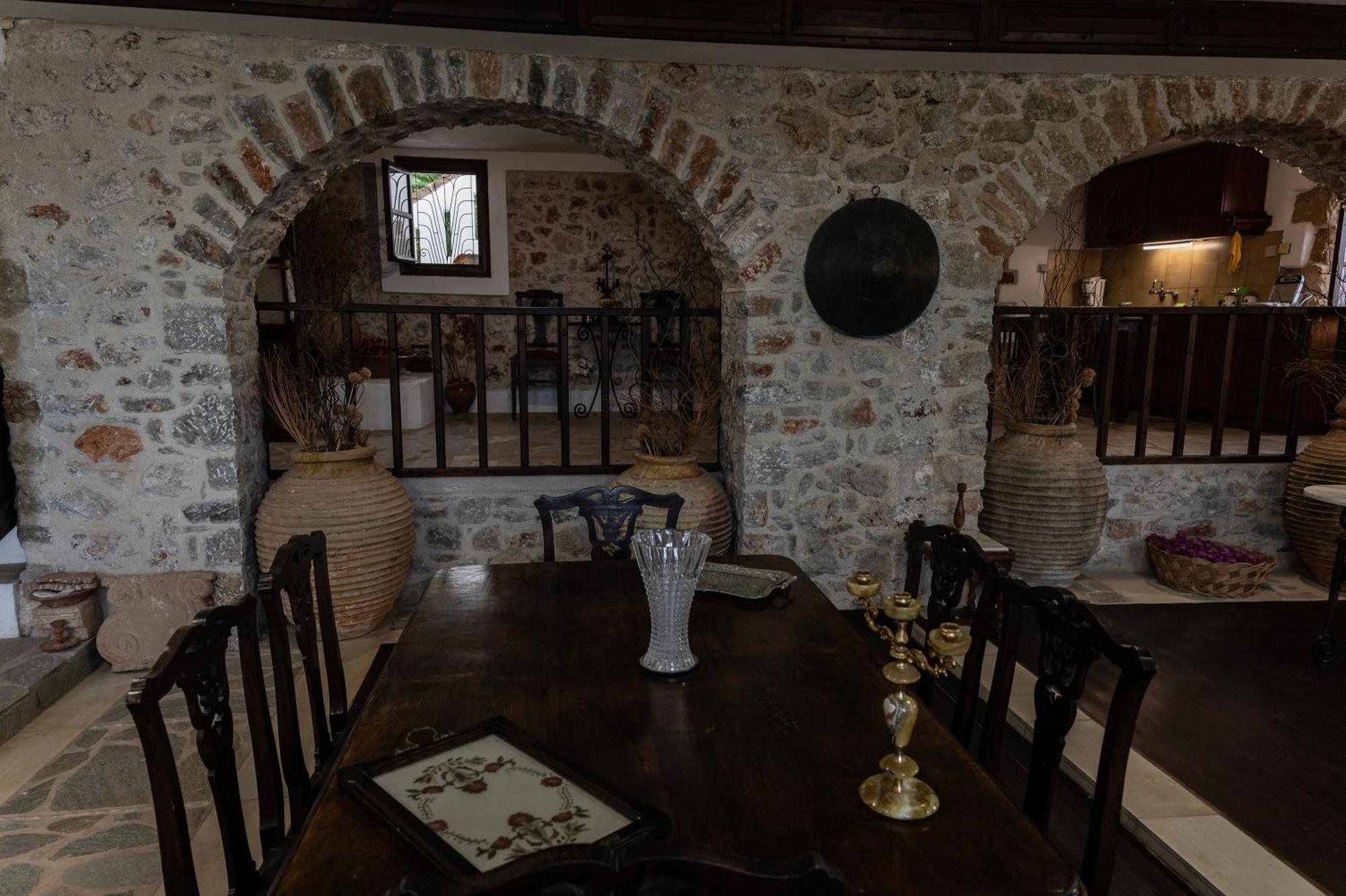דירות Yefira Belessi'S Mansion מראה חיצוני תמונה