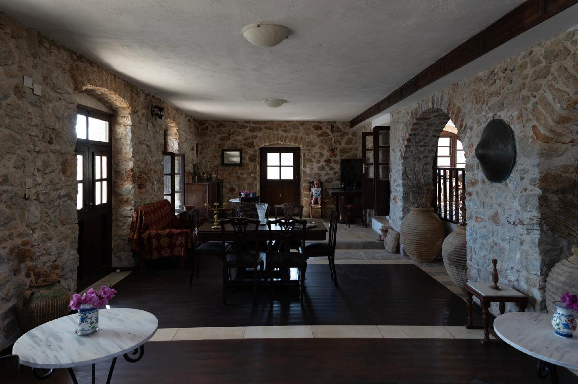 דירות Yefira Belessi'S Mansion מראה חיצוני תמונה