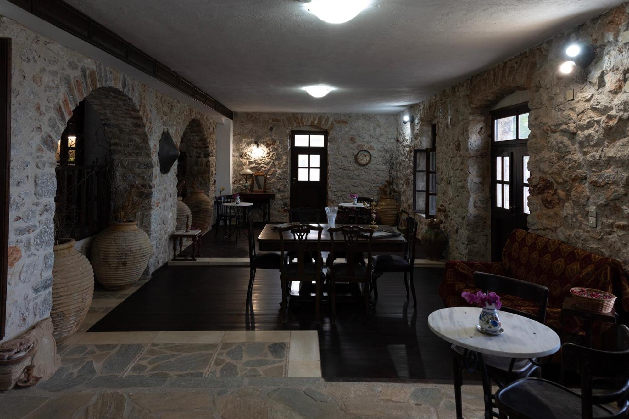 דירות Yefira Belessi'S Mansion מראה חיצוני תמונה