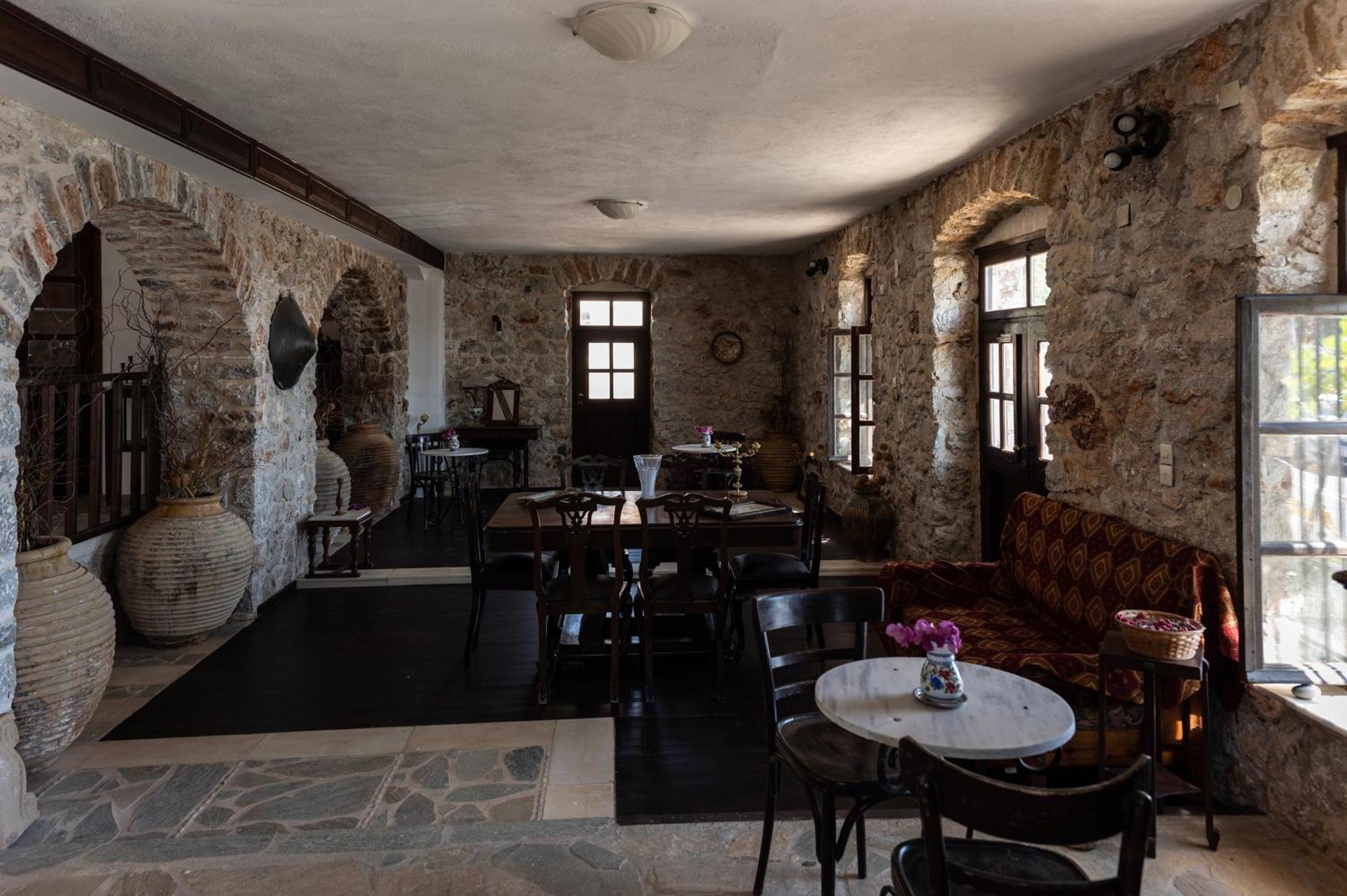 דירות Yefira Belessi'S Mansion מראה חיצוני תמונה