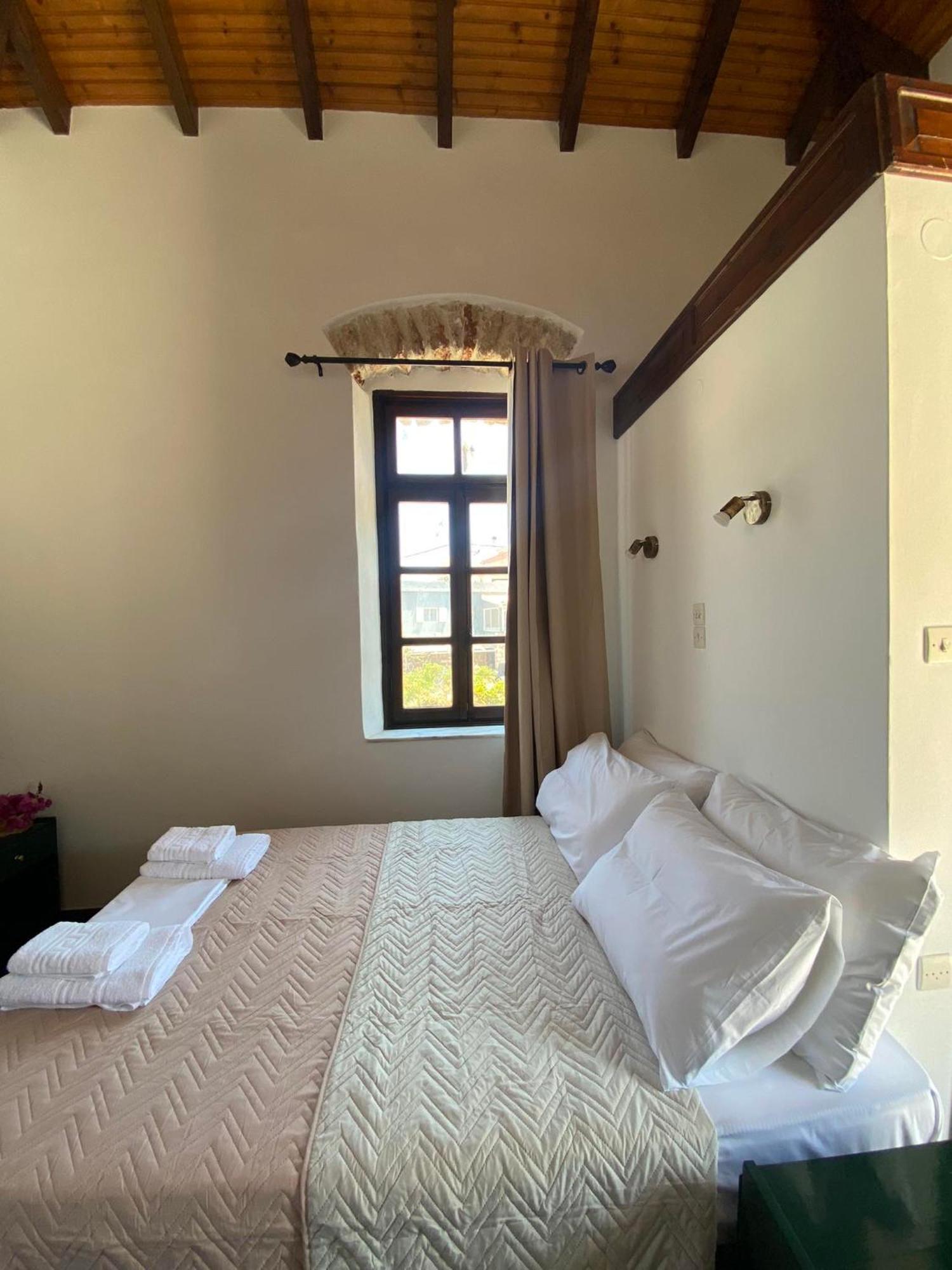 דירות Yefira Belessi'S Mansion מראה חיצוני תמונה