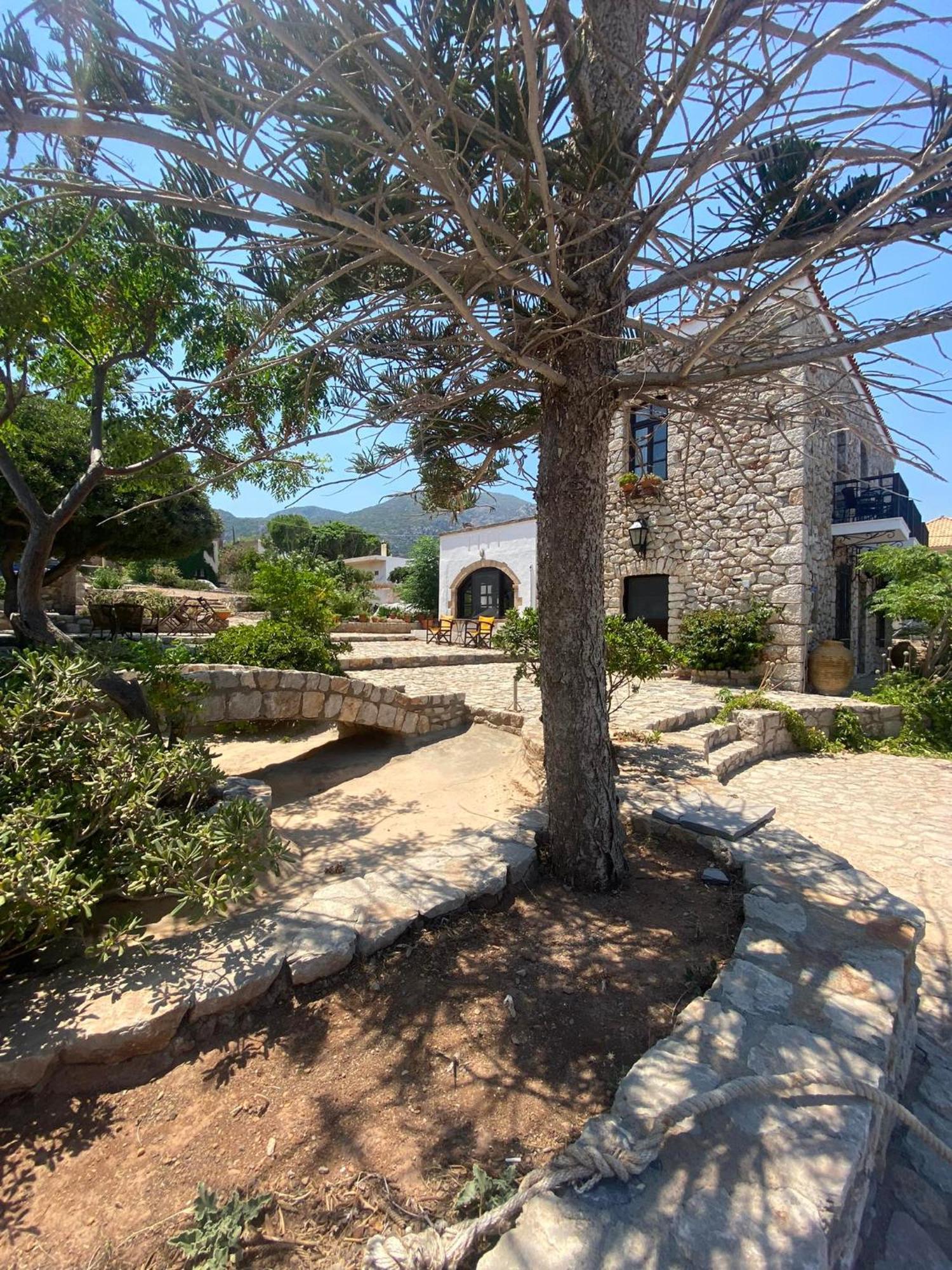 דירות Yefira Belessi'S Mansion מראה חיצוני תמונה