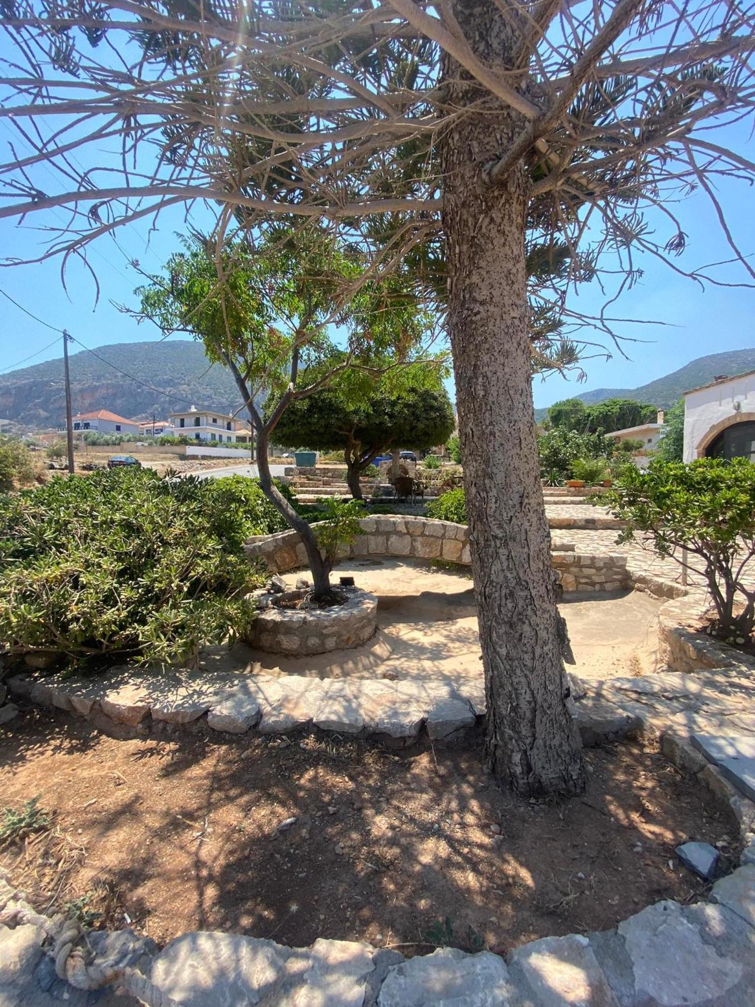 דירות Yefira Belessi'S Mansion מראה חיצוני תמונה