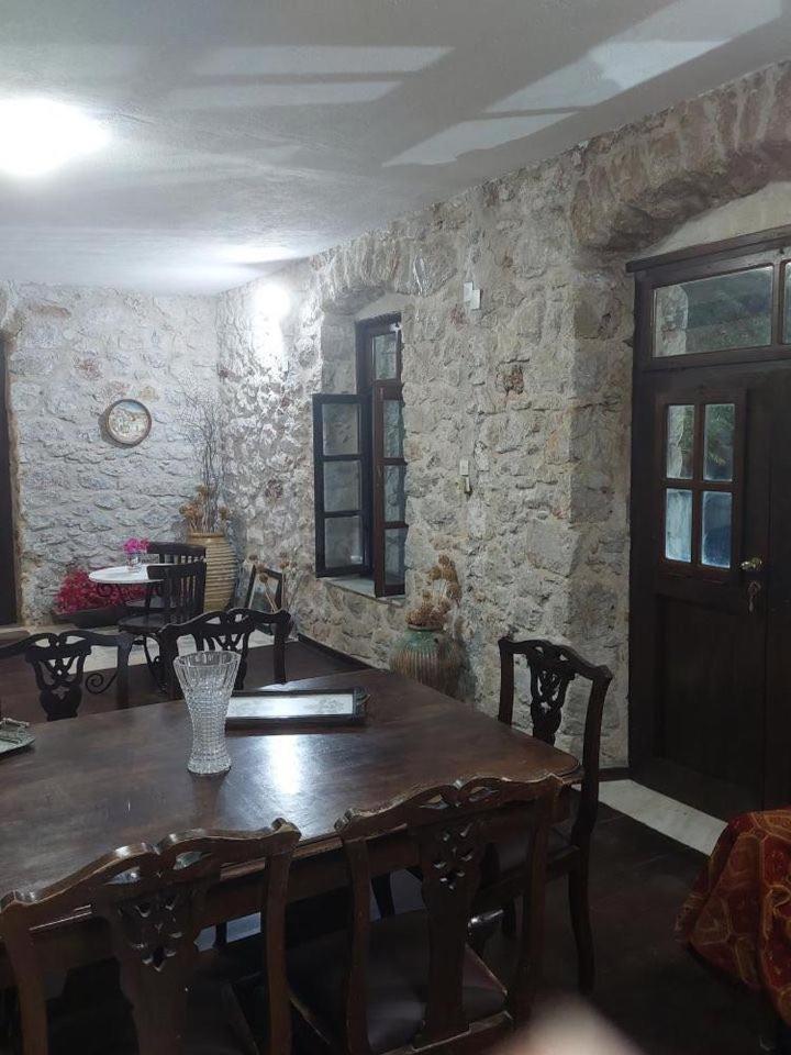 דירות Yefira Belessi'S Mansion מראה חיצוני תמונה